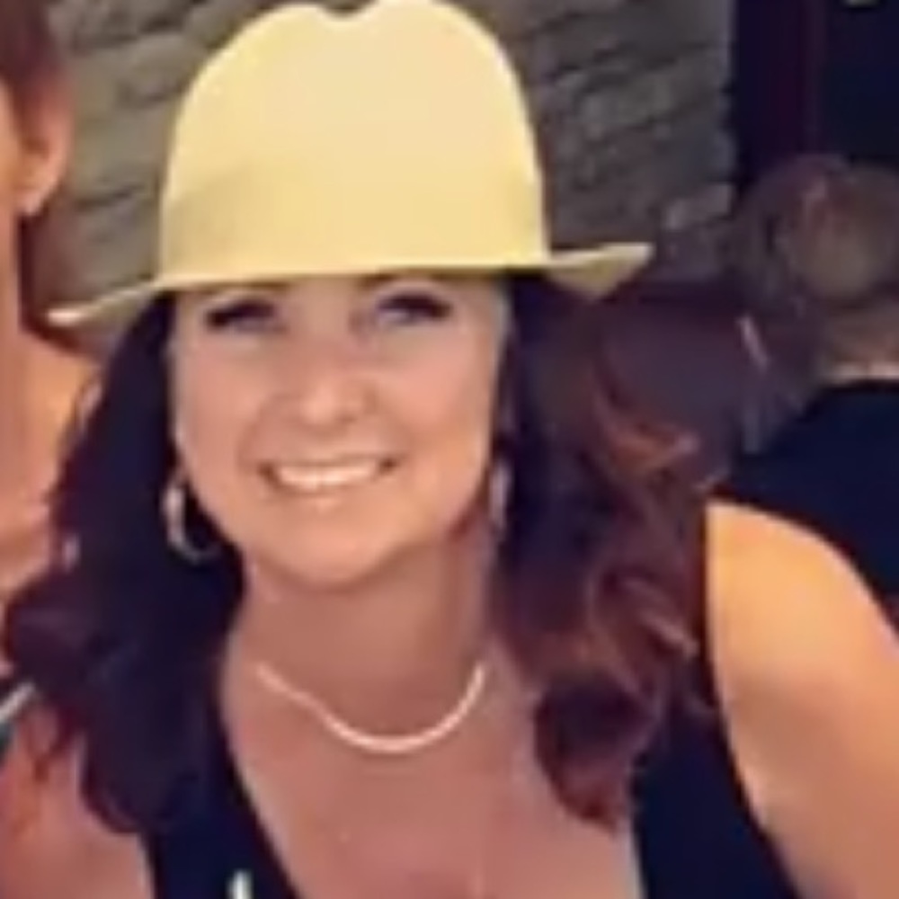 Meet your Posher, Wendy